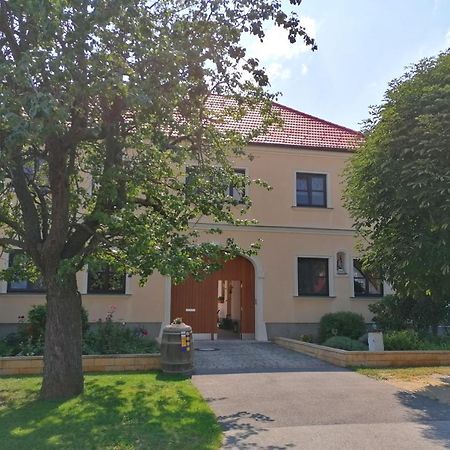 Gaestehaus Anita Breitenbrunn  Exteriör bild